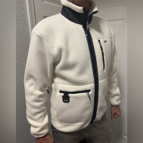 Rains jacket 18420 Heavy Fleece Jacket
white color size S but runs big - Picture 7 of 8